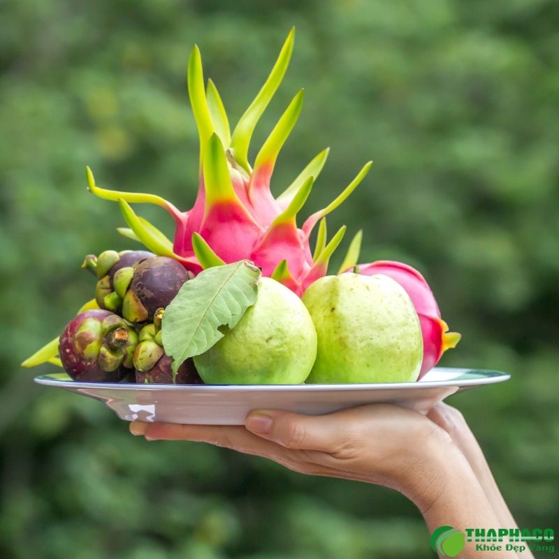 Mâm ngũ quả miền Trung đơn giản