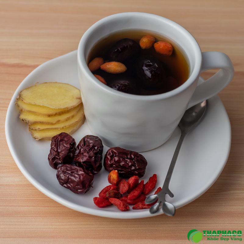 Pha trà táo đỏ kết hợp với gì để ngủ ngon?