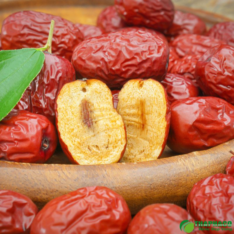 Ăn táo đỏ có tác dụng gì?