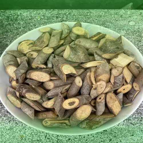 Hình ảnh mặt tiền cửa hàng THAPHACO hoặc hình ảnh đội ngũ nhân viên nhiệt tình, chuyên nghiệp.