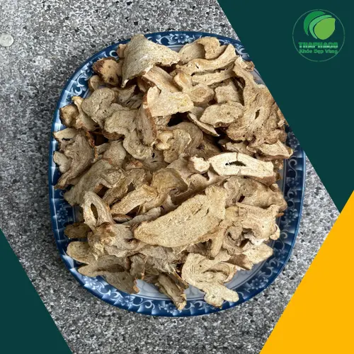 Những lát bạch truật khô đã qua sơ chế cẩn thận
