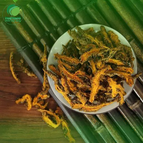 Hoàng Liên được rửa sạch sẽ loại bỏ đất cát