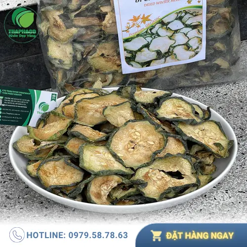 Bí đao sấy lạnh Thaphaco với những lát bí đao được cắt đều, giữ nguyên màu sắc tự nhiên