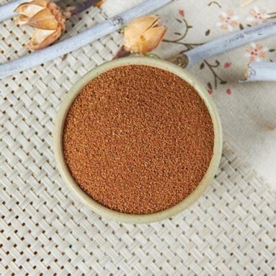 Hạt Đình Lịch Là Gì? Những Điều Mà Bạn Cần Biết - Hạt trong bát sứ, nền đan tre