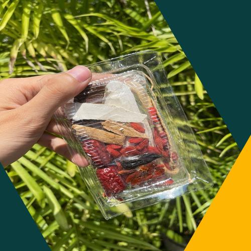 Set canh hầm gà tiện lợi chuẩn bị sẵn các vị thảo mộc